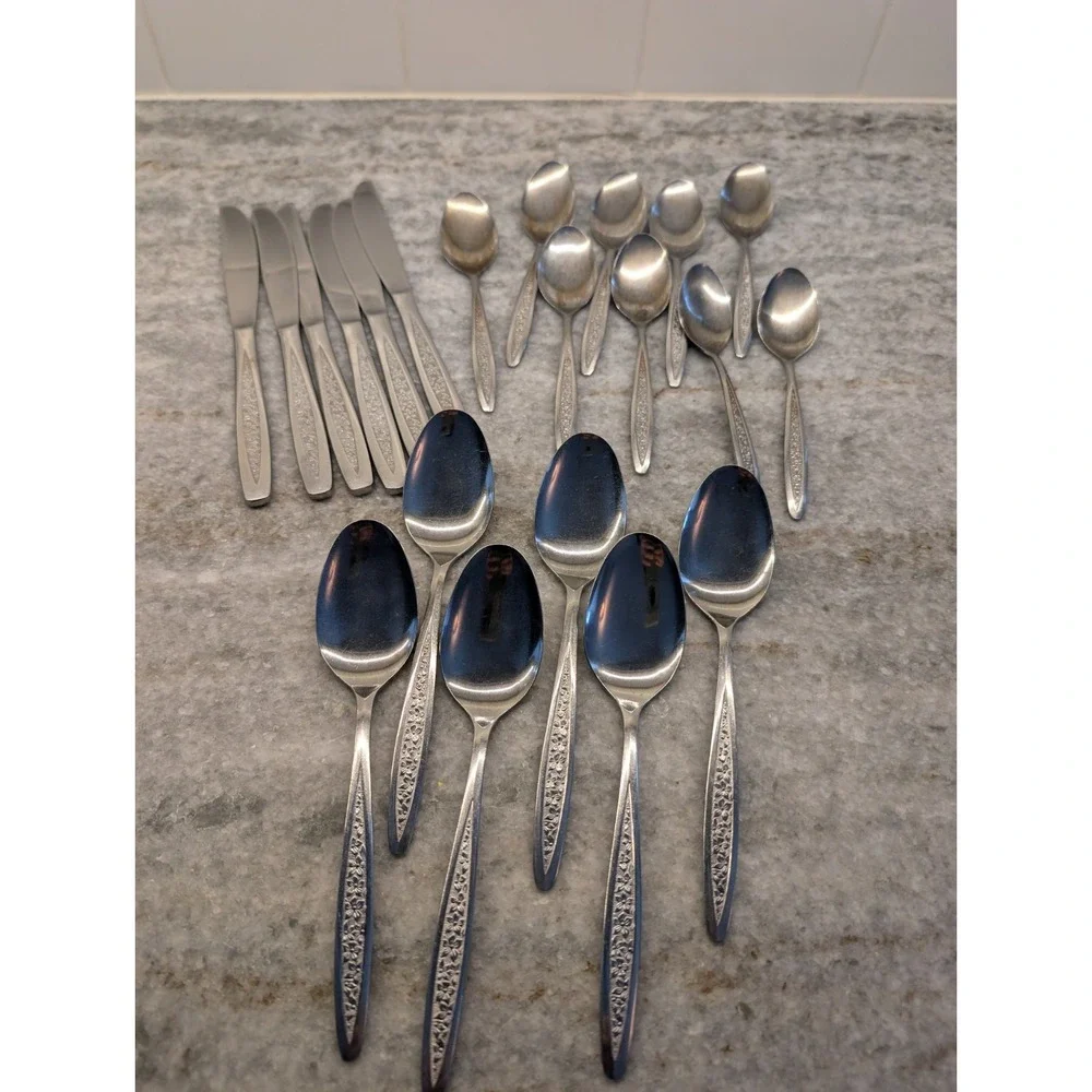 21 Vintage Stainless Steel Korea Floral Flatware Customcraft Knives And Spoons‎